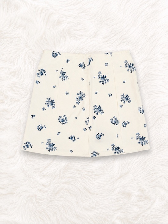 American Eagle Outfitters Dresses & Skirts - American Eagle Floral Mini Skirt Size Small Cottagecore Coquette Linen Blend